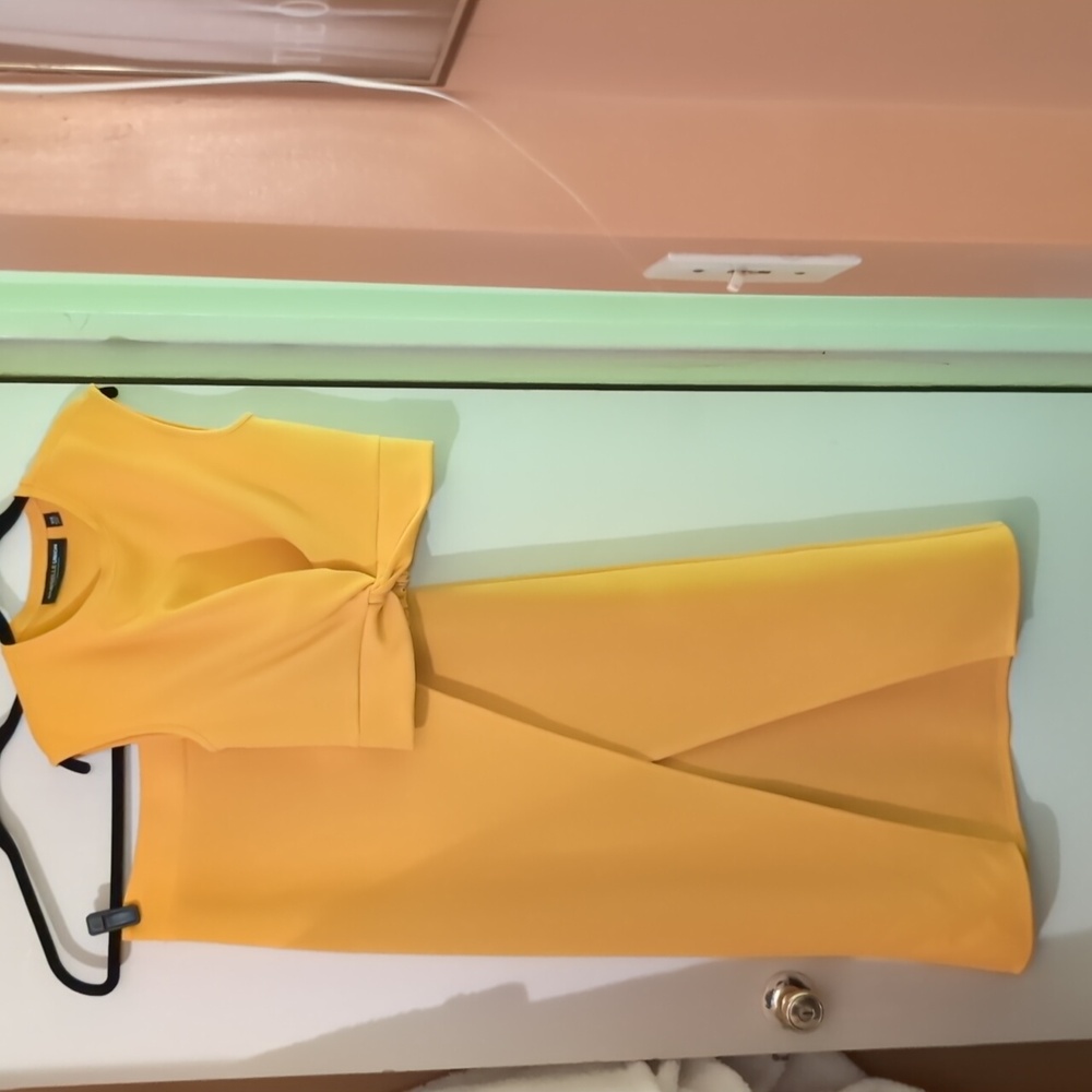 A skirt and blouse set